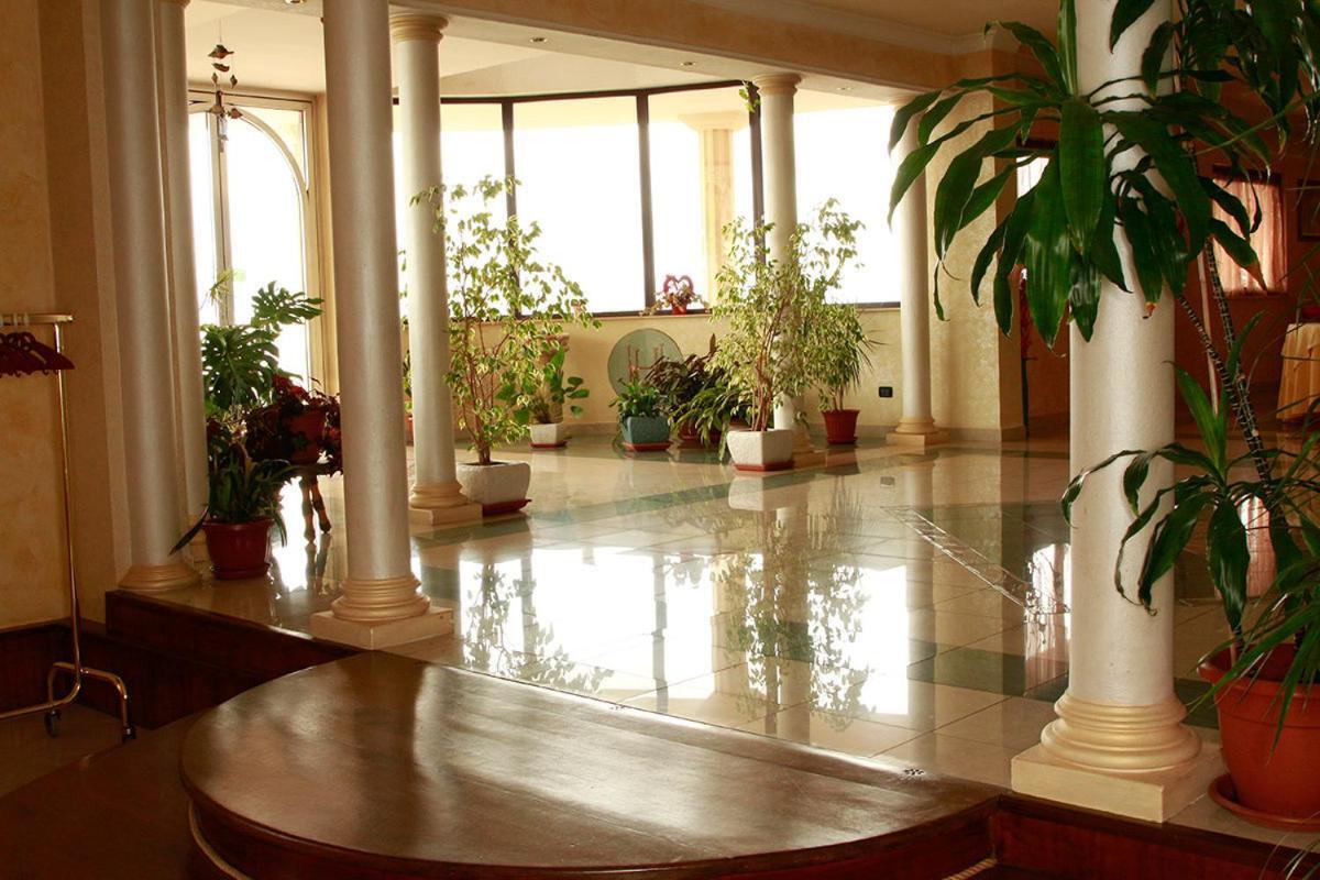 Hotel Ulisse Maida Bagian luar foto
