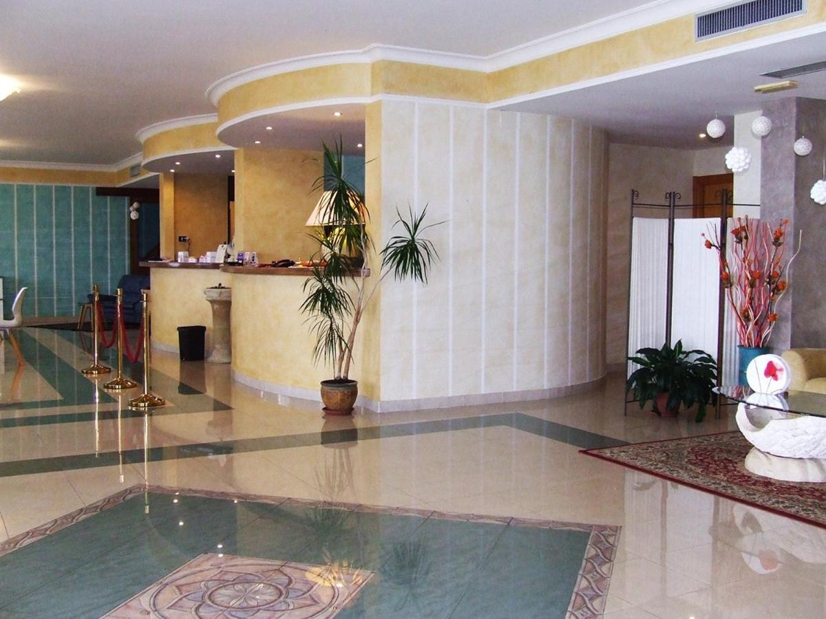 Hotel Ulisse Maida Bagian luar foto