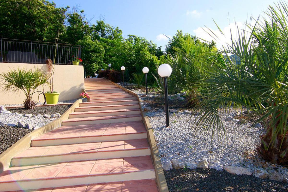 Hotel Ulisse Maida Bagian luar foto
